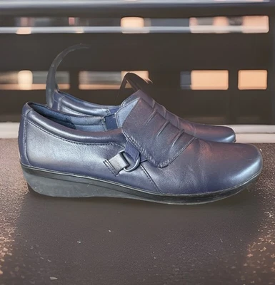 Clark’s Femmes Women’s Slip On Casual Shoes Navy Size 7M Business Casual Comfort - Image 1 of 4