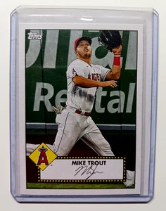 Topps Mike Trout 2021 #T52-27 1952 Topps Redux Los Angeles Angels - Imagen 1 de 2