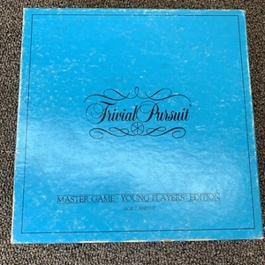 Trivial Pursuit Game Young Players Edition Vintage 1984 Ages 7 & Up COMPLETE USA - Picture 1 of 13