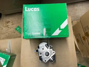 2005 KIA SORENTO FUEL PUMP DIESEL 2500CRDI 331004A000 0445010052 - Picture 1 of 9
