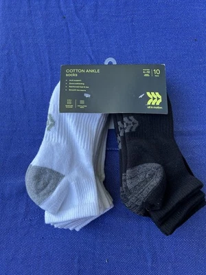 NEW Women's All In Motion Liner Athletic Socks; Black/White: 4-10; 10 Pairs - Image 1 of 4