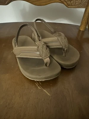 Toddler Size 10 Tan Rainbow Sandal Dupes - Image 1 of 2