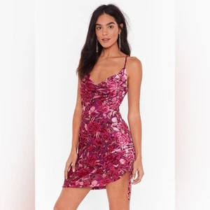 Nasty Gal What’s Growin Down Velvet Floral Dress Size 14 New - Picture 1 of 12