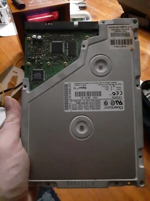 Quantum Bigfoot TX 8.0AT 8GB 5.25" IDE Hard Drive P/N: TX08A011 - Image 1 of 2