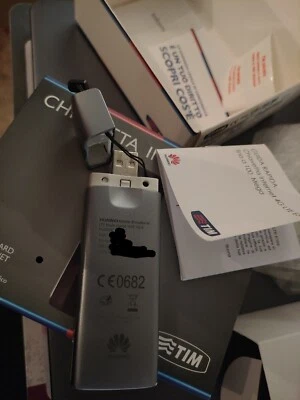 HUAWEI E392  USB WIFI oppure SIM (Non Inclusa) mai usata - Immagine 1 di 4