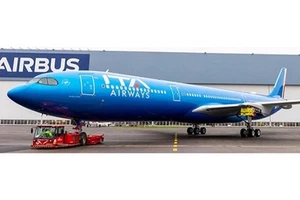 JC2ITY0380 JC Wings A330-900 1/200 Model EI-HJN ITA Airways - Picture 1 of 1