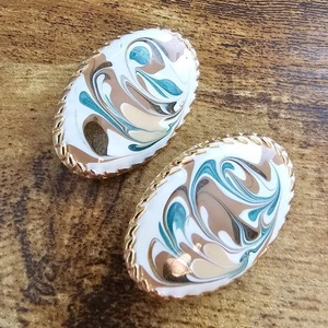Orecchini vintage anni 80 clip on grandi ovali marmorizzati bianco marrone blu - Foto 1 di 4