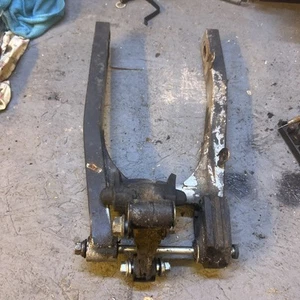 Suzuki DR 80 rear swing arm - Picture 1 of 3