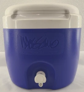 Vintage Unique "Mossimo" Logo Igloo Blue 2 Gallon Water Cooler Jug Push Spout - Picture 1 of 19