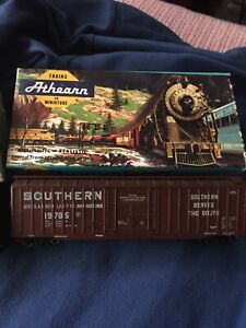 Athearn Southern  50’ Box Car19785