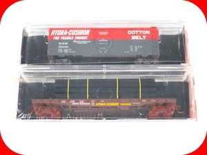 N Scale **COTTON BELT** Box & Flat Car w/ Pipe Load Set - Micro Trains NSC 06-60 - Picture 1 of 4