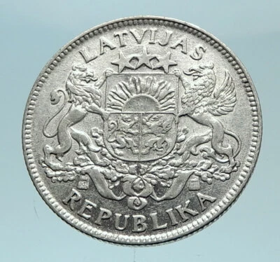 1924 LATVIA Lions & Shield Genuine Vintage Silver European Lats Coin i78774 - Image 1 of 3