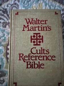 WALTER MARTIN'S CULTS REFERENCE BIBLE: KING JAMES VERSION - Hardcover 1981 - Picture 1 of 10