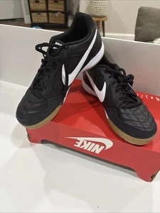 NEU Nike Gato Herren schwarz/weiß/braun Gummi HQ6019-001 Fußball Indoor Herren 8,5 - Bild 1 von 13