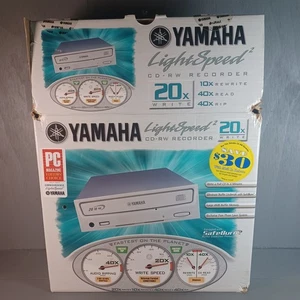 Yamaha Light Speed 2 20x CD-RW Recorder Drive CRW2200EZ IDE Vintage PC Open Box - Picture 1 of 12