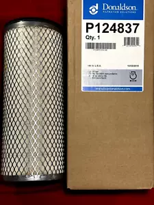 P124837 Donaldson Primary Round Air Filter fits John Deere New 710D 710E 740 - Picture 1 of 1