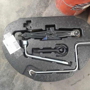 10 - 15 Toyota Prius  Wheel Jack Tool Kit w/ Tray - Picture 1 of 4