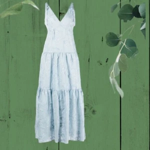 MARCHESA NOTTE MIDIKLEID MIT BLUMEN-SPITZENAPPLIKATION - BLAU - STAUBFARBE GRÖSSE 6 - Bild 1 von 16