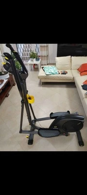 Ellittica palestra EL500 connessa Decathlon - Immagine 1 di 3