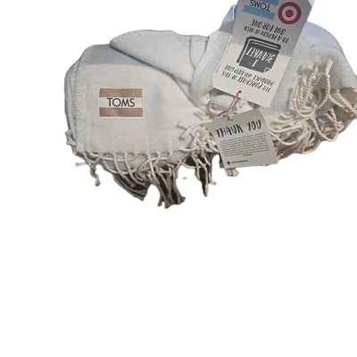 Manta TOMS (+Objetivo) Gris Beige NUEVA 50” x 60” Acrílico Flecos Tiro Foto 1 de 3