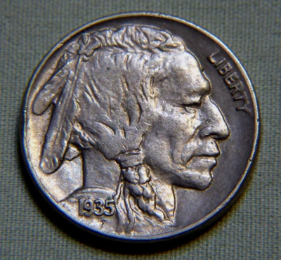 1935 P United States Buffalo Nickel 5 Cent - AU Details, Full Horn Lot 615 - Image 1 of 2