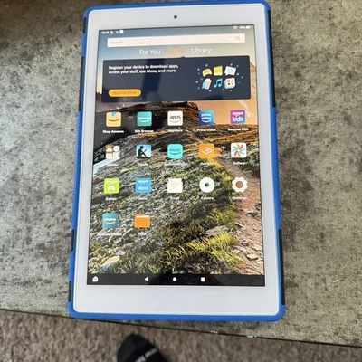 Amazon Fire HD 10 Tablet 10.1" 1080p full HD display, 64 GB White-case & cord - Image 1 of 4