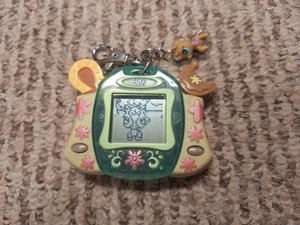 2007 Tamagotchi LPS Little Pet Shop Pony digitales virtuelles elektronisches Spielzeug Spiel - Bild 1 von 2