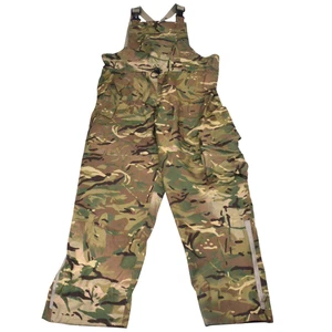 Bavaglino Salopette Esercito Britannico 80/96/112 38x31 MTP MVP Gore Tex Mimetico Protezione Benzina - Foto 1 di 7
