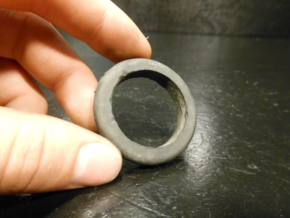 Yamaha XT500 XT 500 TT500 TT 500 1979 1980 buje de cable de canastilla de faros Foto 1 de 1