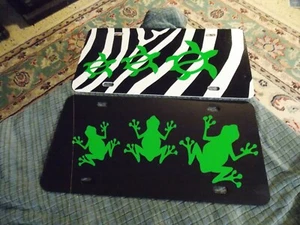 FROGS & TURTLES Vinyl License Plate Or Wall Hangers Lot Of 2 VG ! - Picture 1 of 3