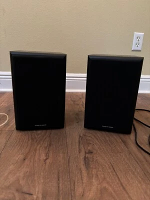 Altavoces de estantería Thonet & Vander Kürbis BT Powered Bluetooth Foto 1 de 4