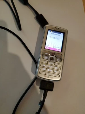 Sony Ericsson D750i - Lustrous Blue (Unlocked) Mobile Phone - Image 1 of 4