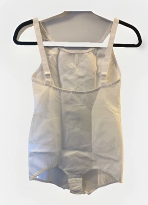 De colección Another Youthful Creation Faja Body Prendas modeladoras Body Modelador Talla 34 Foto 1 de 4