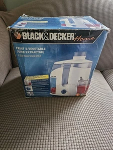 Black & Decker Home Fruit & Vegetable Juice Extractor Juicer White Model #JE2060 - Picture 1 of 19