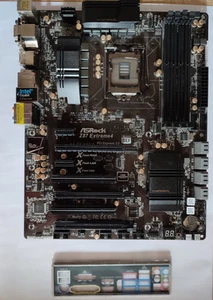 Carte mère ASRock Z87 Extreme4 Intel Z87 ATX socket 1150 - Photo 1/1