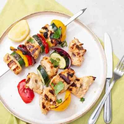 SPICE KITCHEN 1 Meter PROFESSIONELLE CATERING-SPIESSE TANDOOR-KEBAB - 8 mm dick - FÜNFERPACK