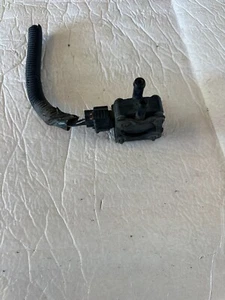 2010-2016 GM GMC DEISEL - OEM # 12630257 Exhaust Pressure Differential Sensor - Picture 1 of 4