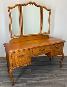 Vintage Dressing Table with mirror French Oak Louis Vanity Table Makeup LOT 3567 - Picture 1 of 17