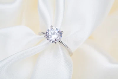 Anel de noivado de zircão prata esterlina 925 anel solitário 2 quilates anel promessa - Imagem 1 de 3