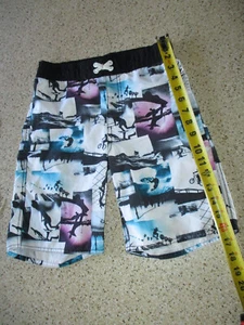 Boy's sz. 10-12 Old Navy Board / Skater Shorts. No Briefs attached - Picture 1 of 4