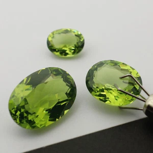 PERIDOT INTENSE GREEN NANO CRYSTAL HEAT RESISTANT GEMSTONE OVAL CUT - Picture 1 of 7
