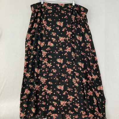 Maxi Falda de Gasa Fluida Rosa Floral Ditsy Negra Talla 22 Plus Torrid Foto 1 de 4