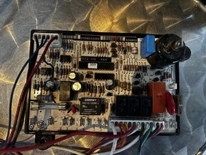 Norcold RV Fridgefir n2118 / N611RT Power Circuit Board 636852-Used/ No Cover - Bild 1 von 1