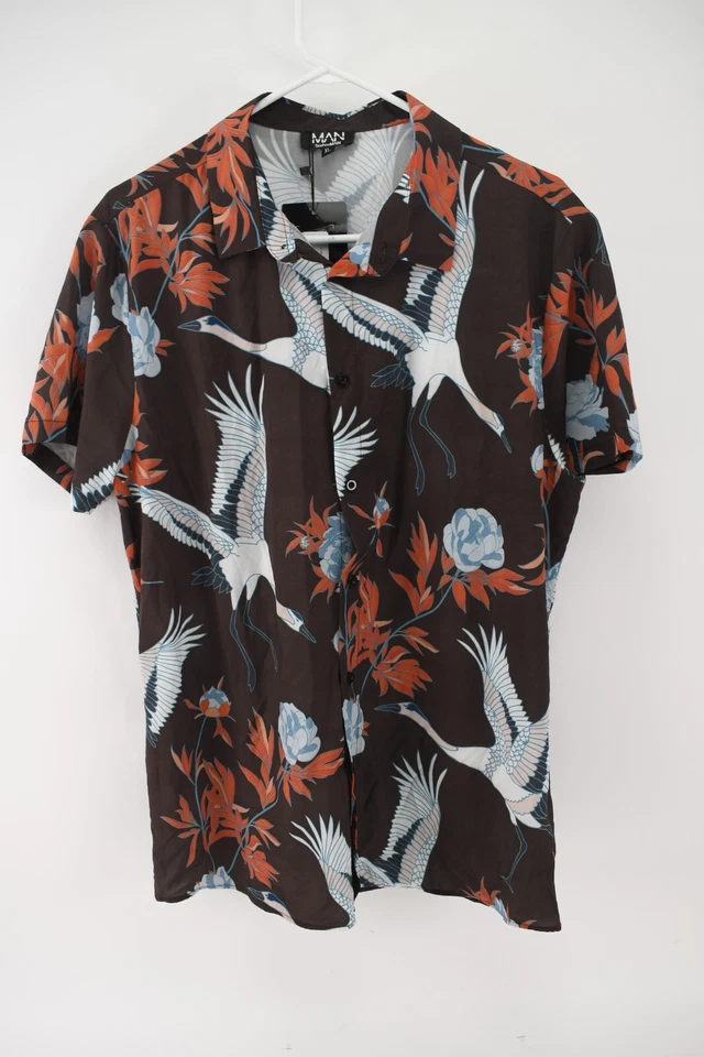 Camisa BooHoo Hombre Para Hombres Floral Músculo Estampado de Pájaro Manga Corta Abotonada Talla XL Foto 1 de 4