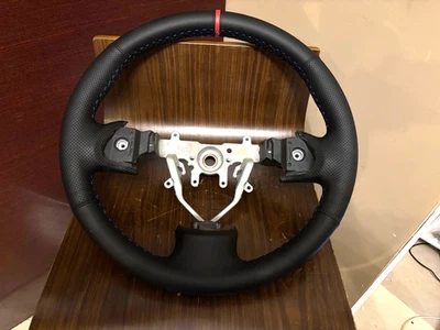 Volante Subaru WRX STI GRB 2008-2014 rosca azul - Imagem 1 de 4