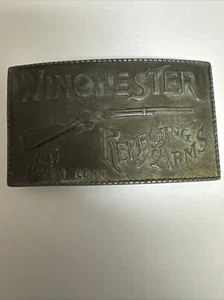 Hebilla de cinturón de latón Winchester de colección con brazos repetitivos New Haven - Imagen 1 de 6