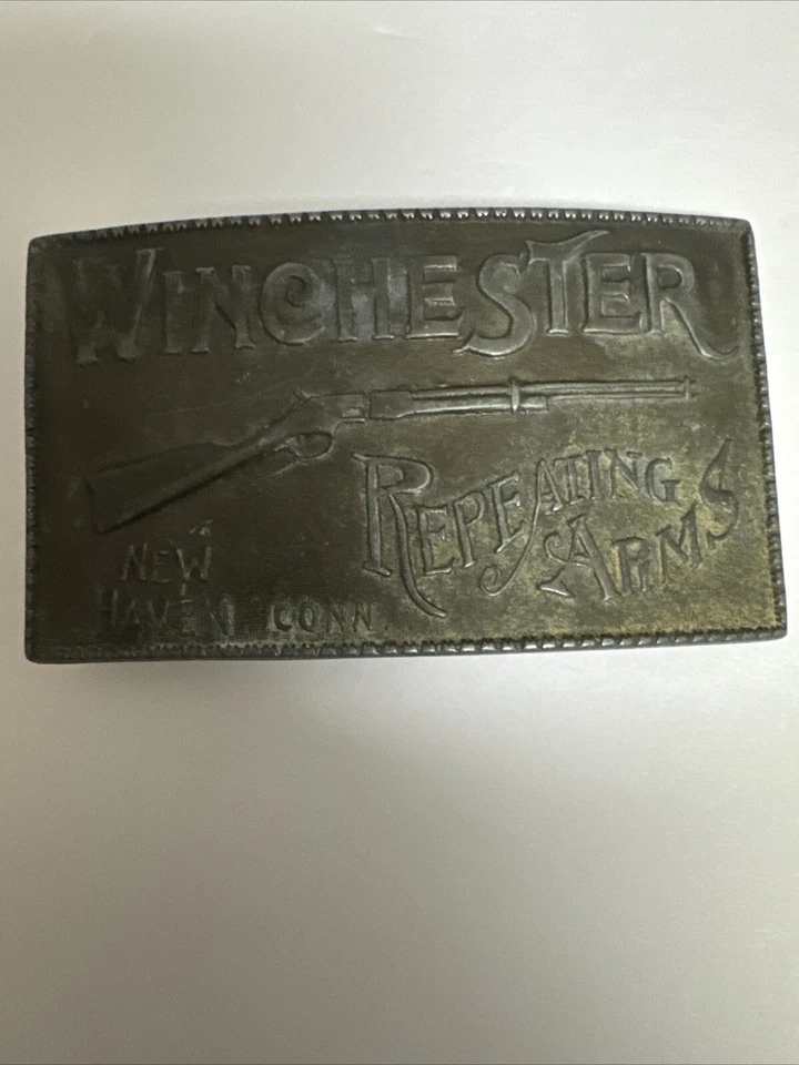 Hebilla de cinturón de latón Winchester de colección con brazos repetitivos New Haven Foto 1 de 4