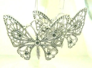 Nuevos pendientes colgantes colgantes de gota de tono plateado BUTTERFLY grandes de 2-1 / 8 "de largo - Imagen 1 de 3