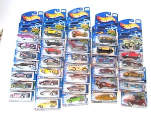 35 Mattel Hot Wheels Diecast Cars Race & Win Collection 2001 Sealed Lot-D - Picture 1 of 9