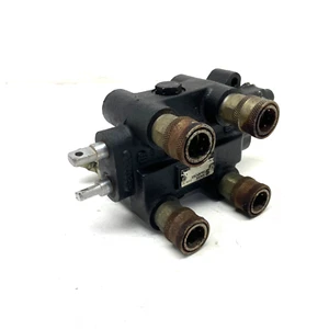 John Deere X485 Selective Control Spool Valve AM141800 AM143481 - Picture 1 of 4